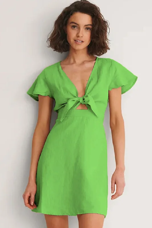 Chic V Neck Bow Tie Front Short Sleeve Beach Vacation Mini Dress - Green Trendy Wraparound Mini Dress Chic V Neck Bow Tie Front Short Sleeve Beach Vacation Mini Dress - Green Trendy Wraparound Mini Dress