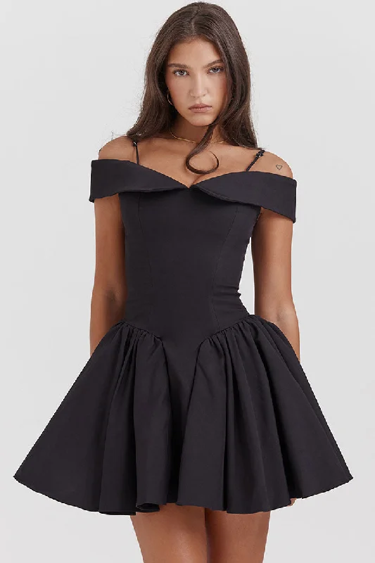 Elegant Spaghetti Strap Off Shoulder Drop Waist Fit & Flare Party Mini Dress - Black Stylish Sweetheart Mini Dress Elegant Spaghetti Strap Off Shoulder Drop Waist Fit & Flare Party Mini Dress - Black Stylish Sweetheart Mini Dress