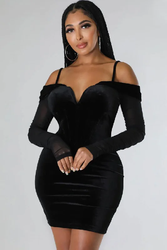 Sexy Deep V Sheer Sleeve Velvet Bodycon Corset Party Mini Dress - Black Casual V-Neck Mini Dress Sexy Deep V Sheer Sleeve Velvet Bodycon Corset Party Mini Dress - Black Casual V-Neck Mini Dress
