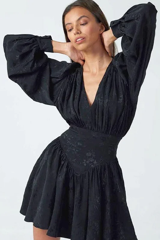 Swingy Floral Jacquard Fit & Flare Long Sleeve Mini Dress - Black Trendy Bodycon Mini Dress Swingy Floral Jacquard Fit & Flare Long Sleeve Mini Dress - Black Trendy Bodycon Mini Dress