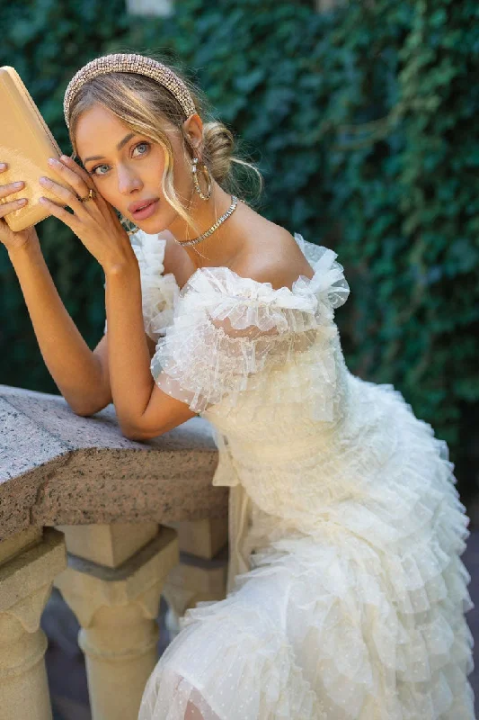 Vintage Layered Ruffle Off Shoulder Dotted Tulle Cocktail Midi Dress - Apricot Cozy Ribbed Knit Midi Dress Vintage Layered Ruffle Off Shoulder Dotted Tulle Cocktail Midi Dress - Apricot Cozy Ribbed Knit Midi Dress