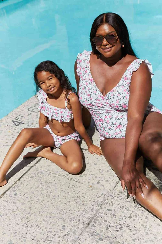 Float On Ruffle Faux Wrap One-Piece Womens Swimsuit in Roses Off-White Bold Swimsuit Design Float On Ruffle Faux Wrap One-Piece Womens Swimsuit in Roses Off-White Bold Swimsuit Design